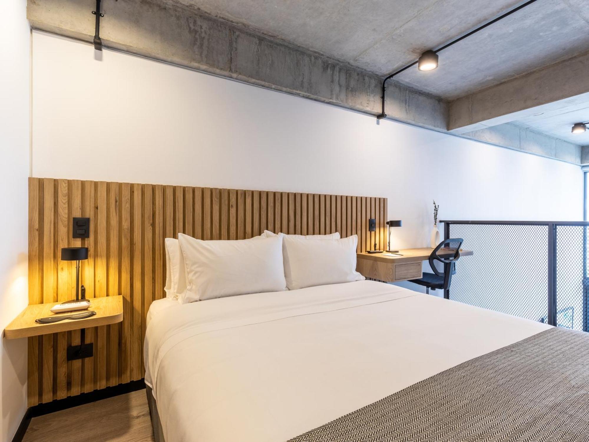 Wynwood House Stylish Loft In El Polo Modern &