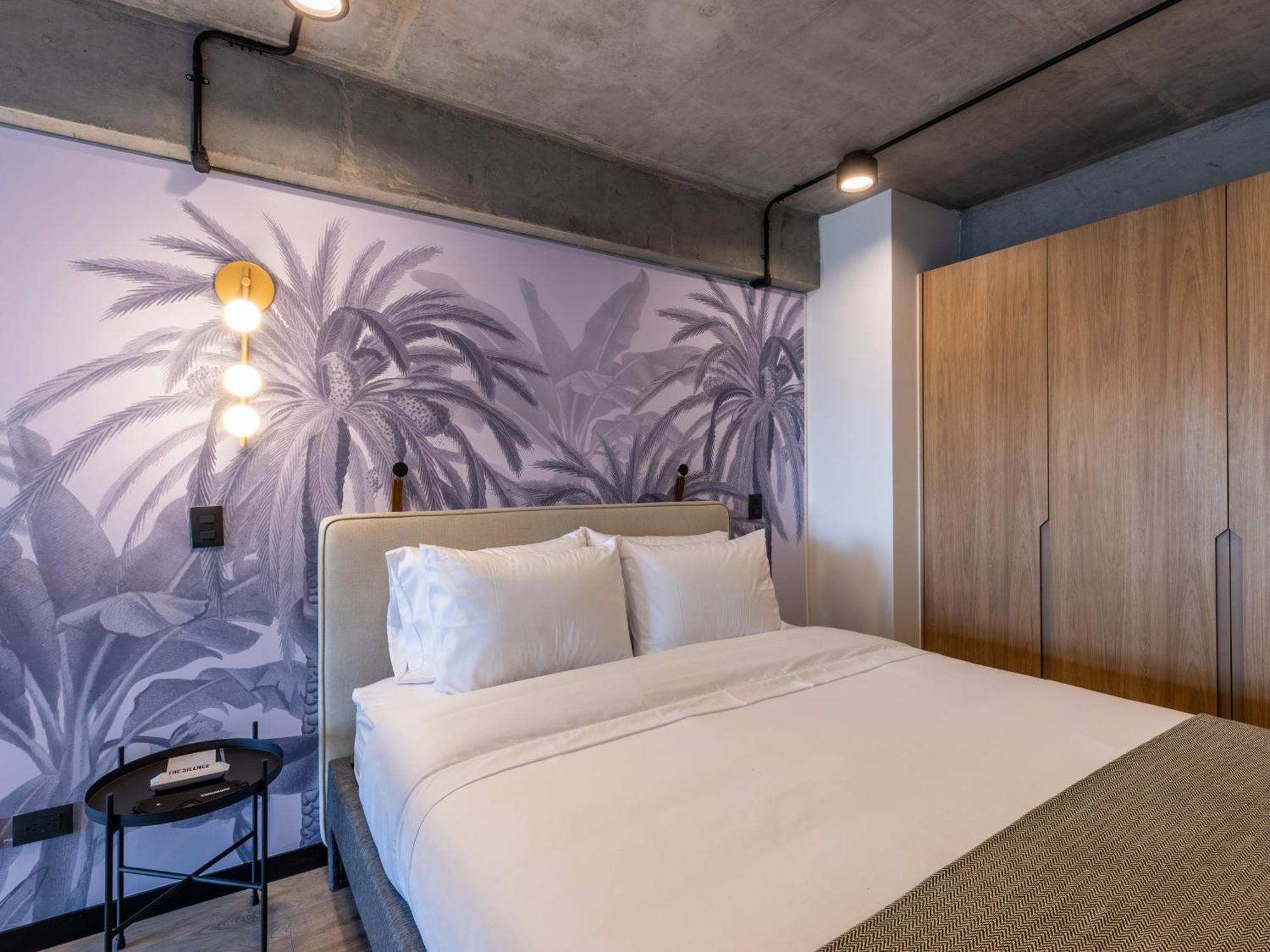 Wynwood House Stylish Loft In El Polo Modern & *