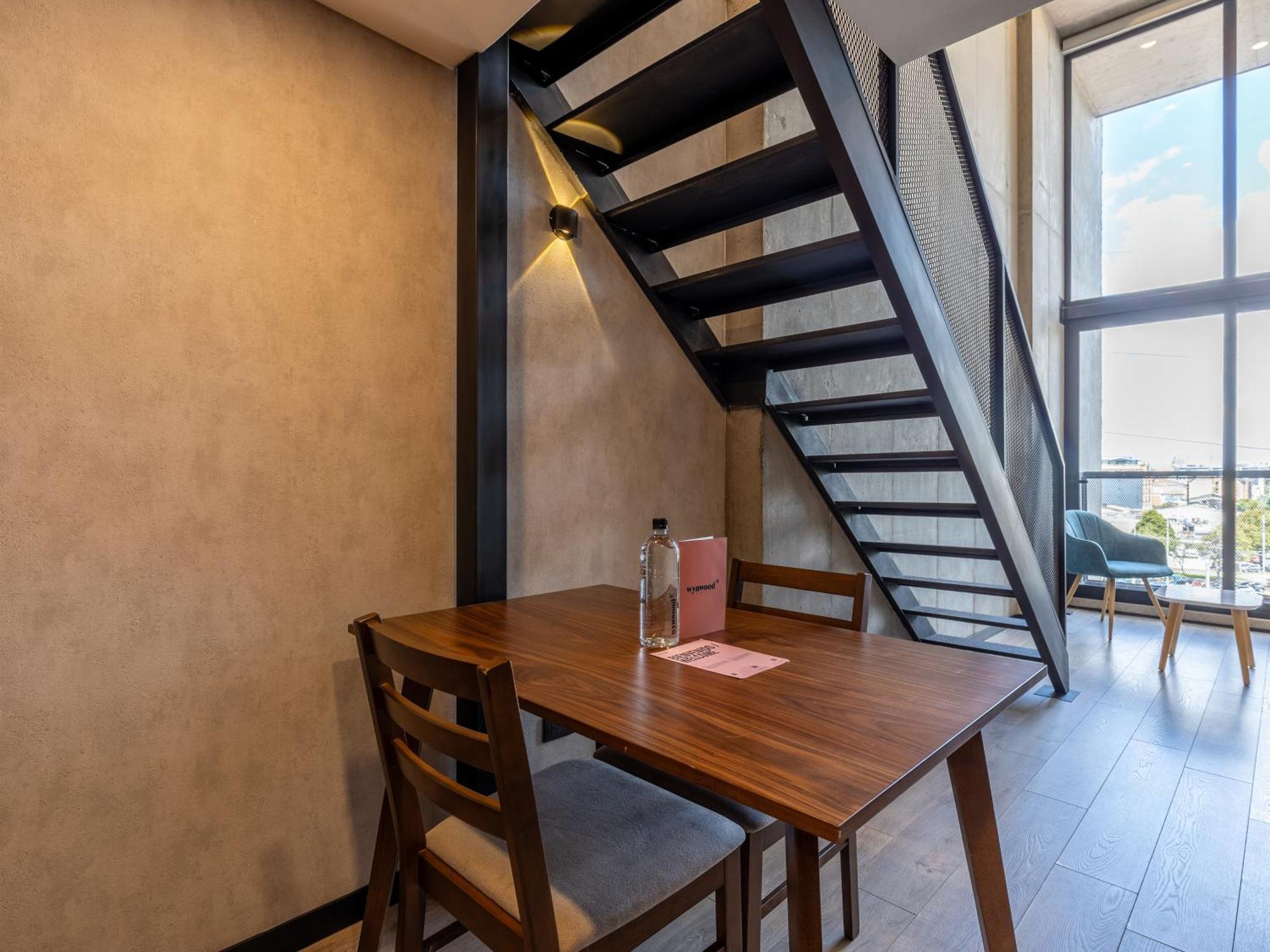 Wynwood House Stylish Loft In El Polo Modern & Apartahotel *
