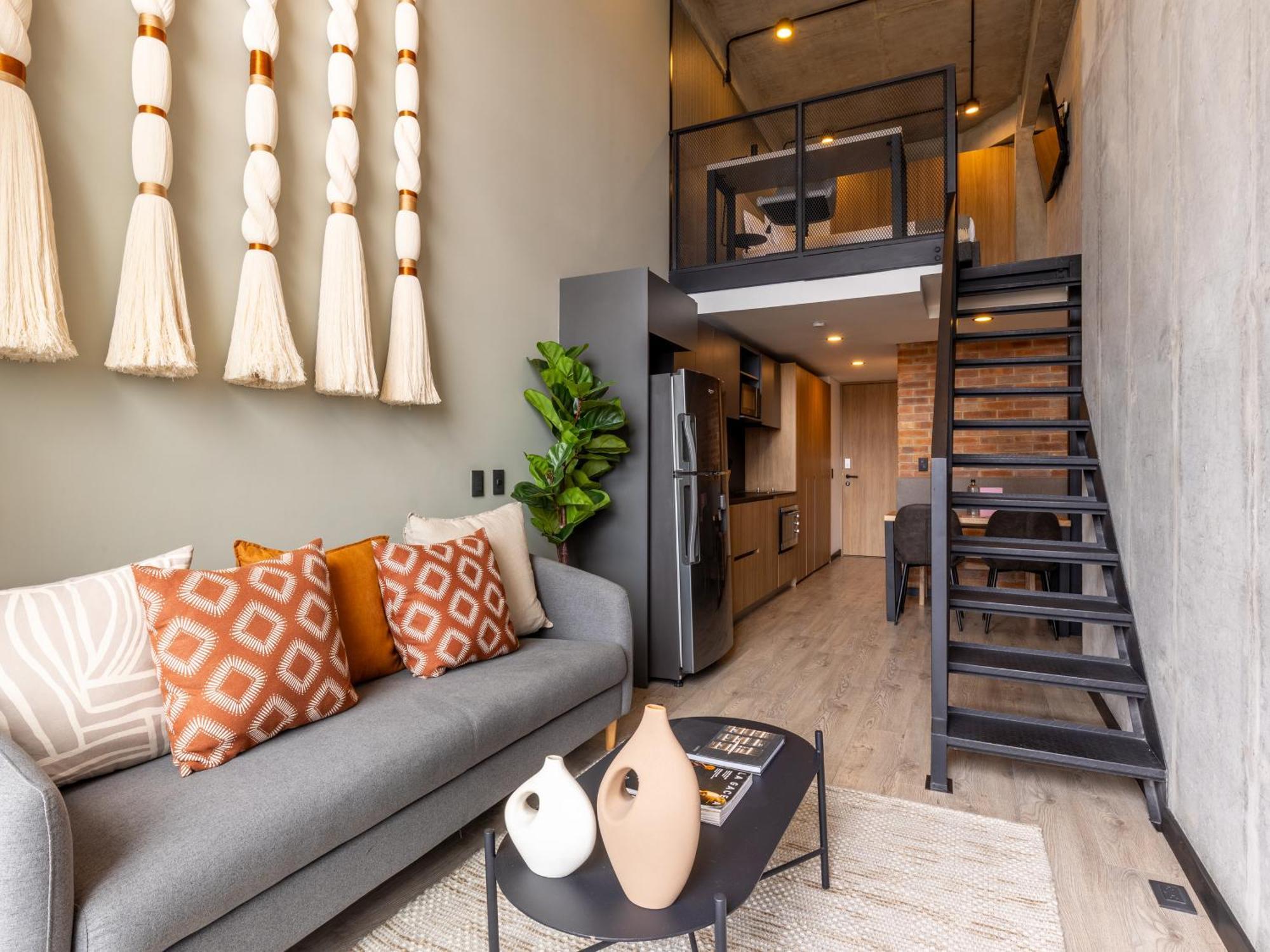 Wynwood House Stylish Loft In El Polo Modern &
