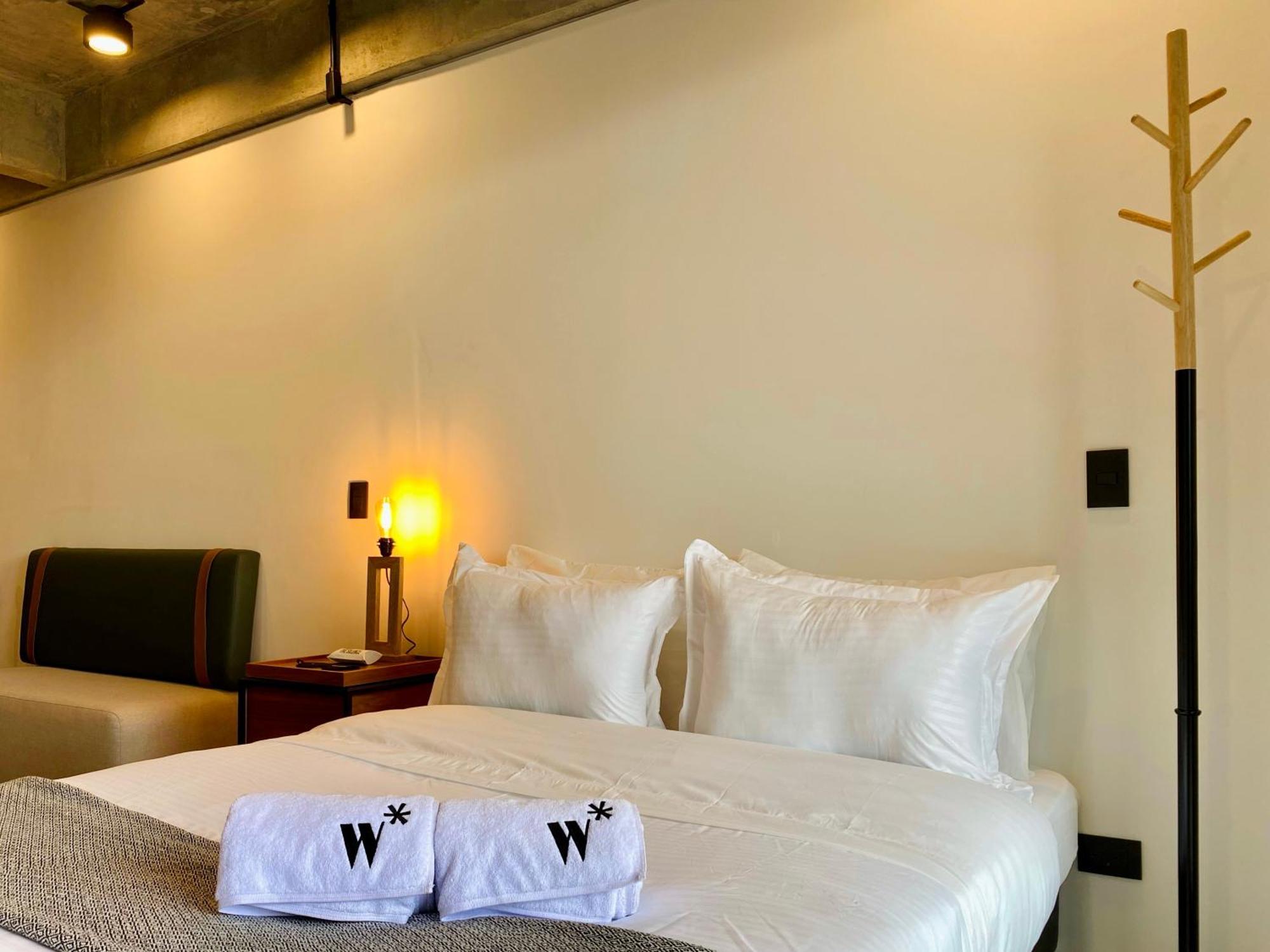 Wynwood House Stylish Loft In El Polo Modern & Apartahotel