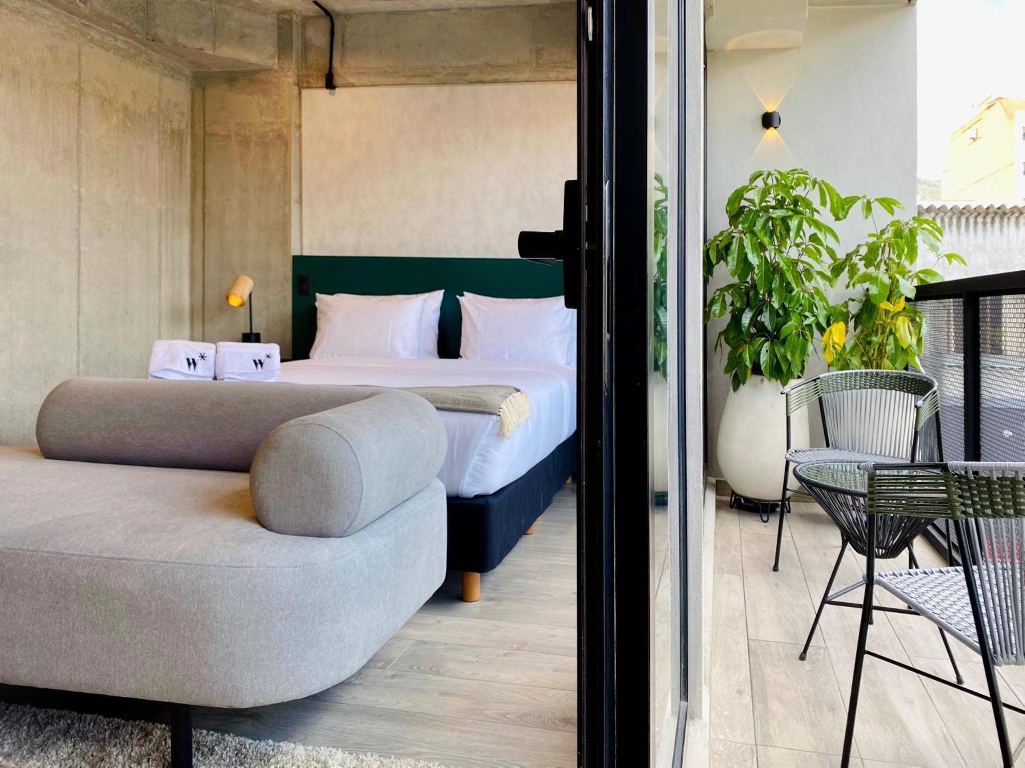 Wynwood House Stylish Loft In El Polo Modern & *